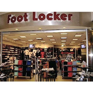 画像: footlocker.com 