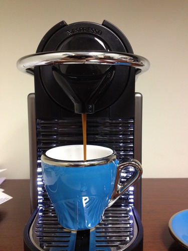 画像3: Nespresso Pixie Electric Espresso Machine 